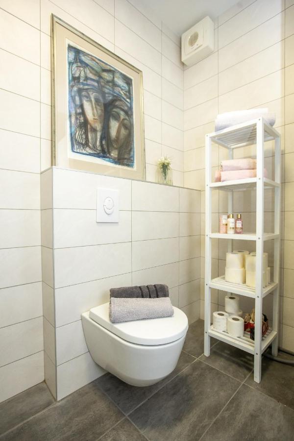 Feel City Near Beach Free Parking With Sea View Zadar Exterior photo